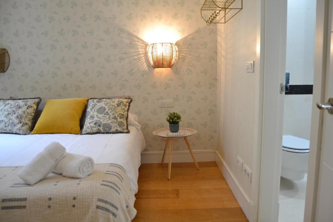 Appartamento Coqueto apartamento junto a la catedral de Málaga. Esterno foto